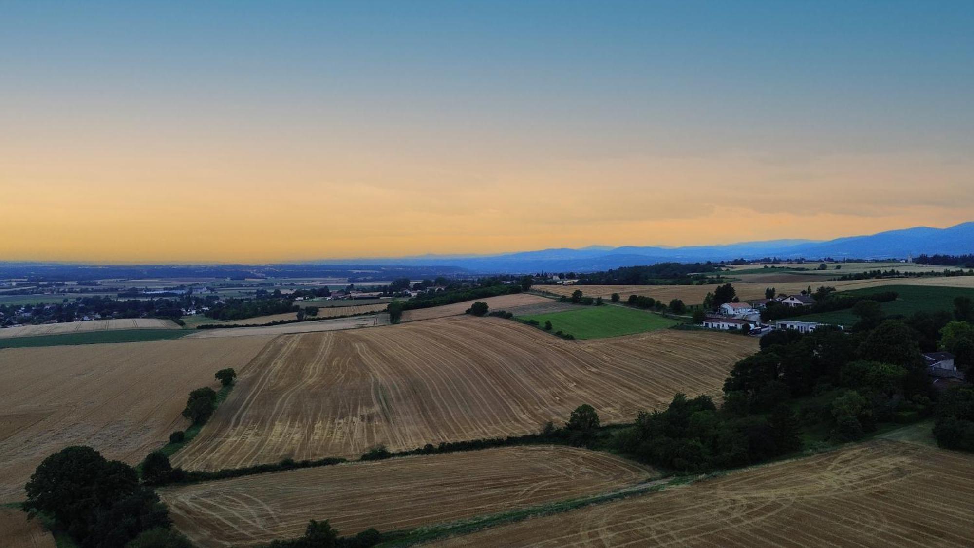 La Ferme Des Cerisiers Bed and Breakfast Reventin-Vaugris Buitenkant foto